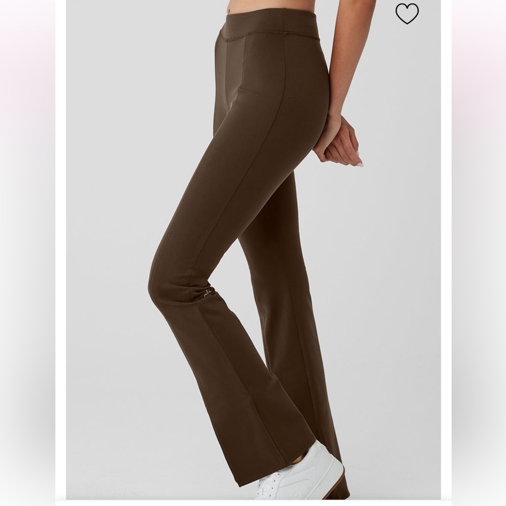 ALO AIRBRUSH HIGH WAIST FLUTTER LEGGINGS SIZE XS NWOT ESPRESSO